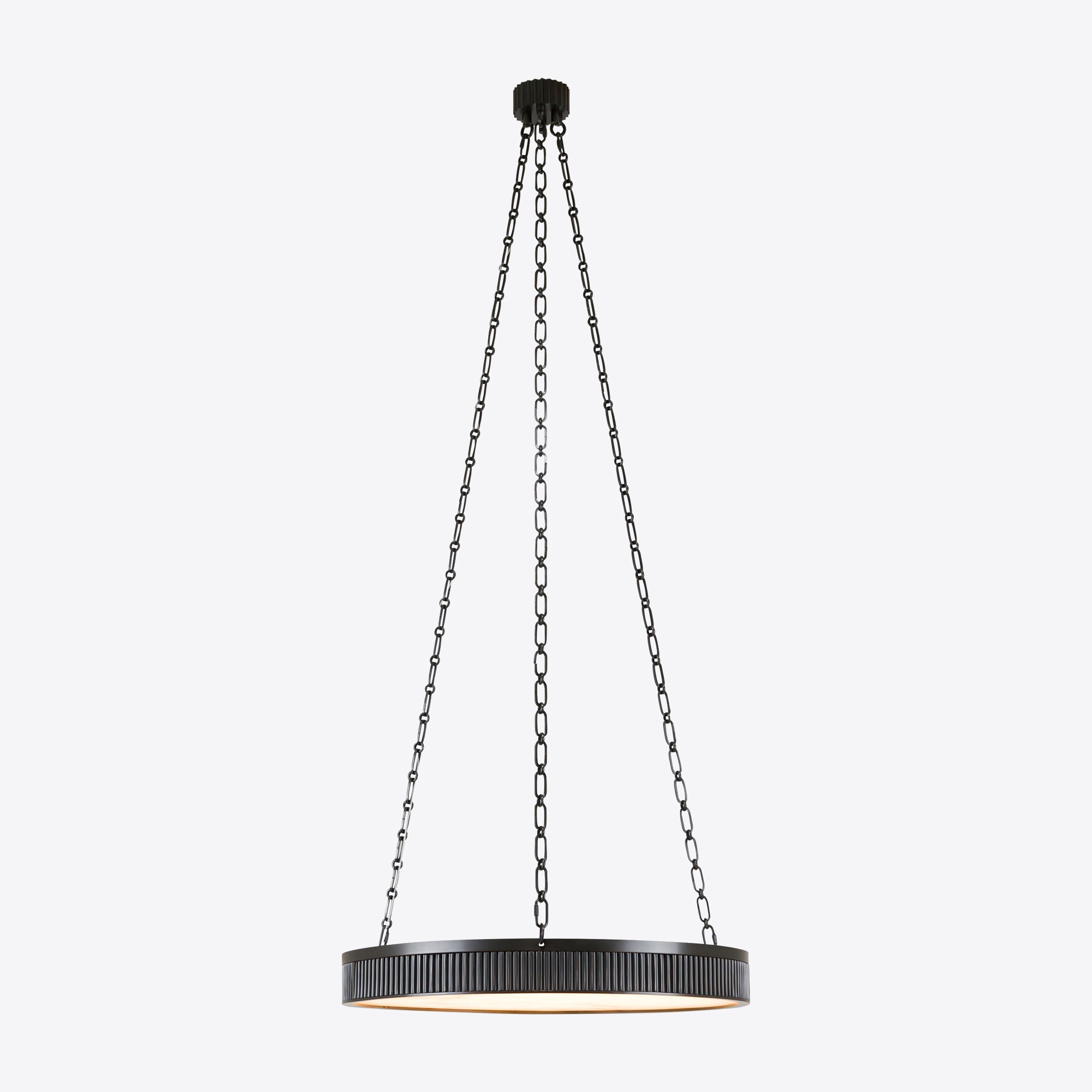 Luxury alabaster pendant light with brushed brass frame and chain suspension
