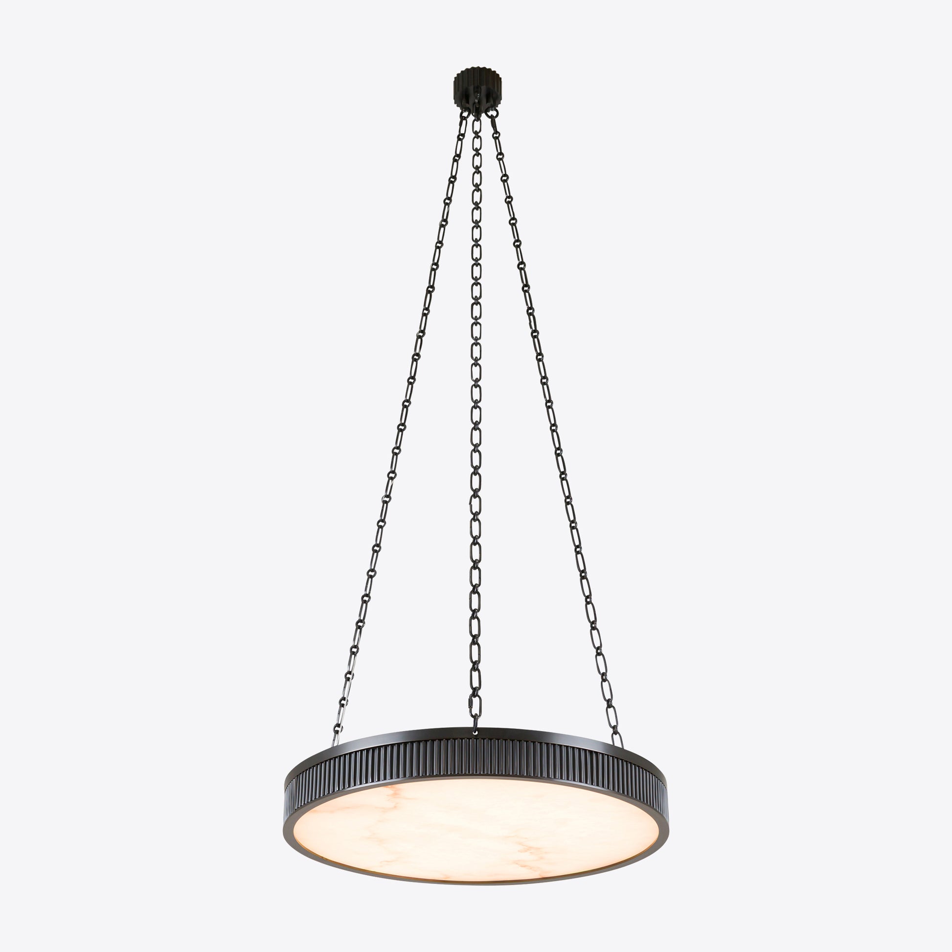 Luxury alabaster pendant light with brushed brass frame and chain suspension