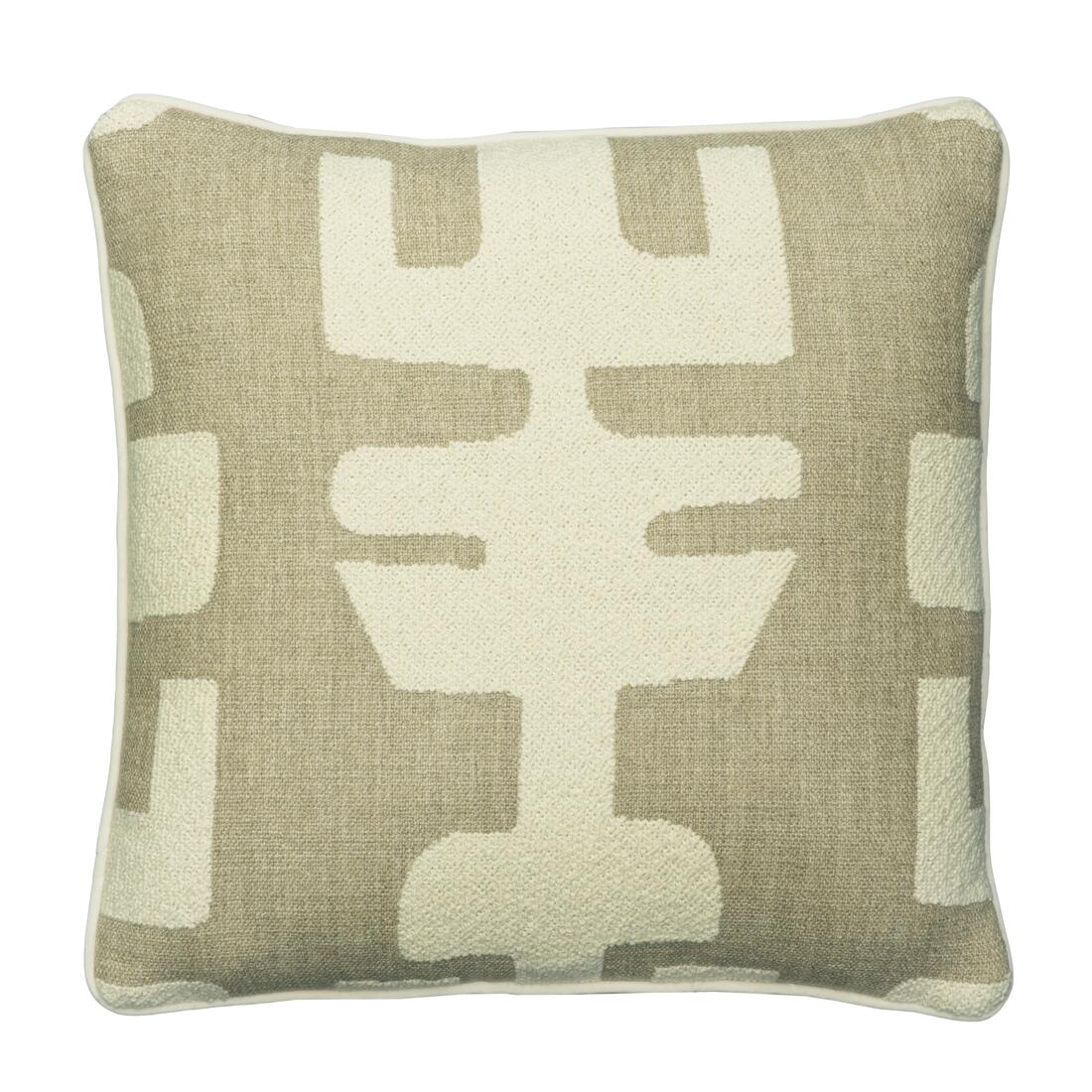 PeruIvoryCushionAndrewMartin